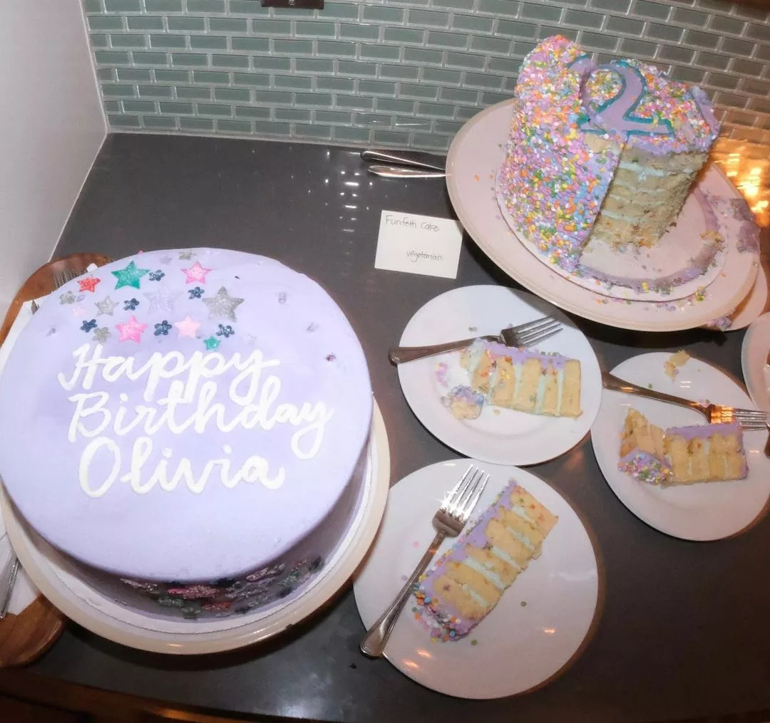 olivia rodrigo birthday cake
