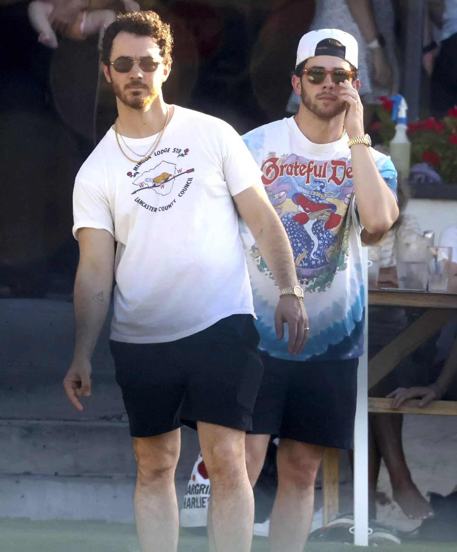 Joe Jonas with his brother Nick Jonas