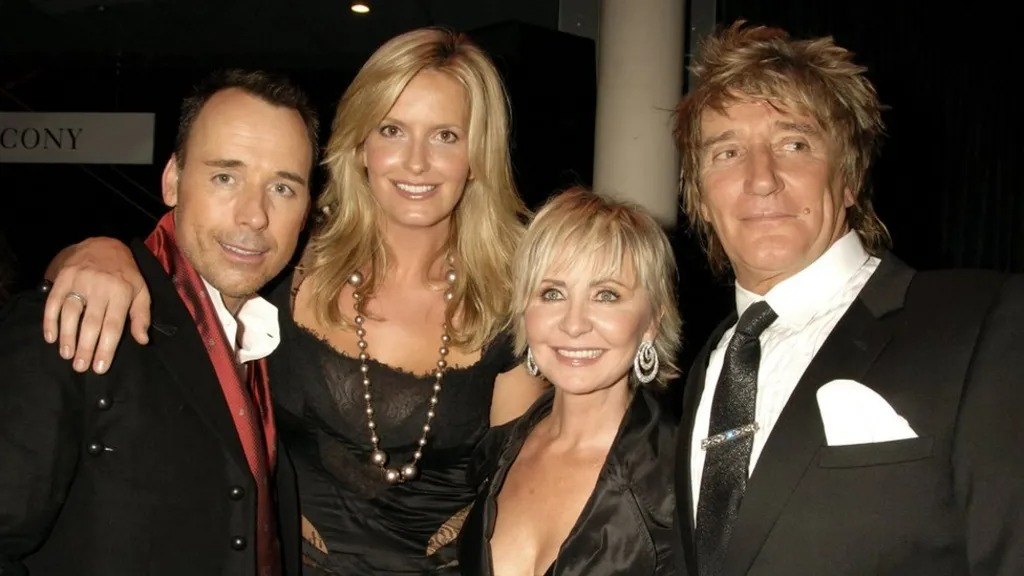 "Lulu you think I'm sexy?" David Furnish, Penny Lancaster, Lulu and Rod Stewart attend the GQ Men Of The Year Awards in 2006